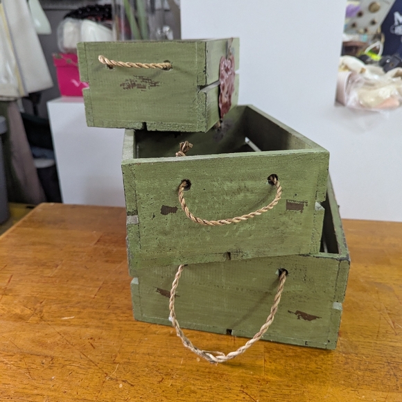 Adorable 3pc Apple Green Wooden Crates With Handles - Picture 5 of 13
